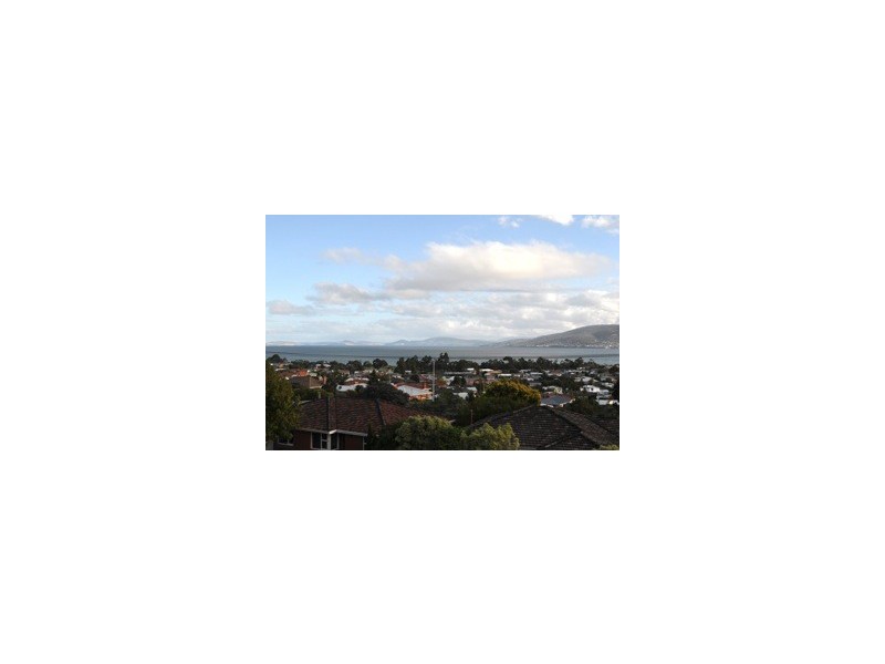 23 Sirius Street, Howrah TAS 7018