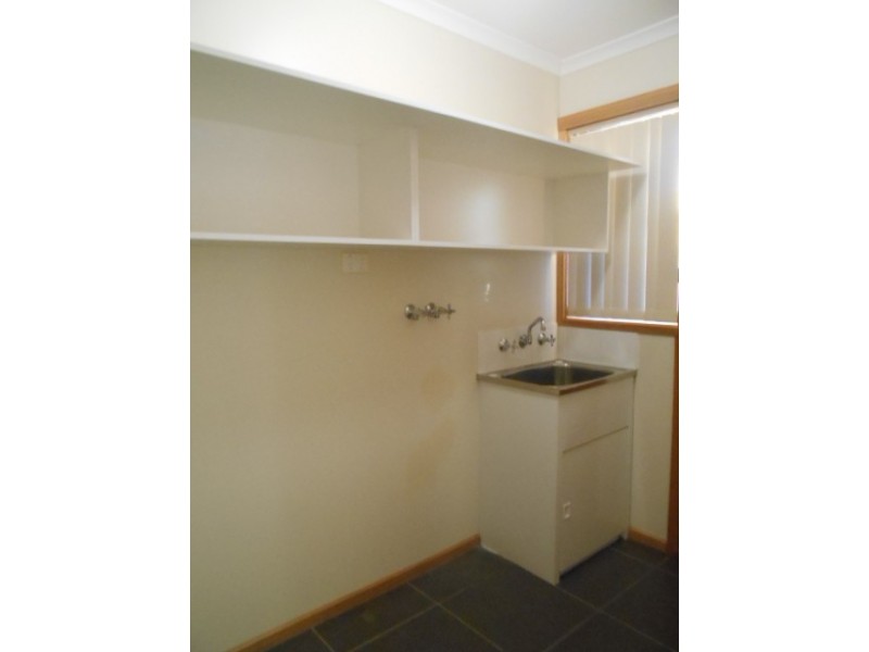 1/4 Mariah Crescent, Oakdowns TAS 7019