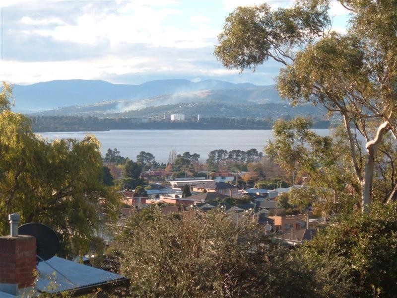 13 Vernon Ave, Montrose TAS 7010