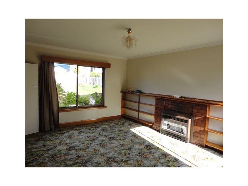 30 Hilton Road, Claremont TAS 7011