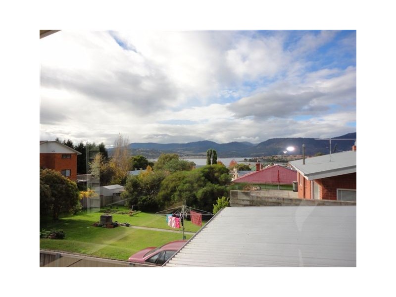 30 Hilton Road, Claremont TAS 7011