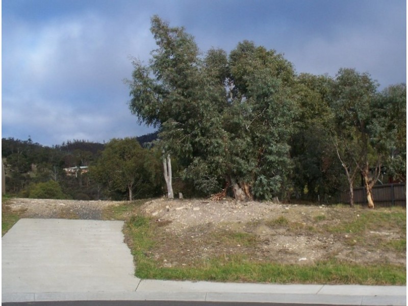 16 Travers Court, Claremont TAS 7011
