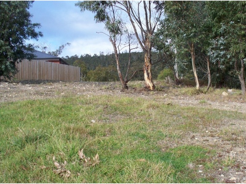 16 Travers Court, Claremont TAS 7011