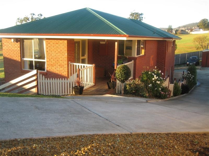 5 Moore Park Drive, Glenorchy TAS 7010
