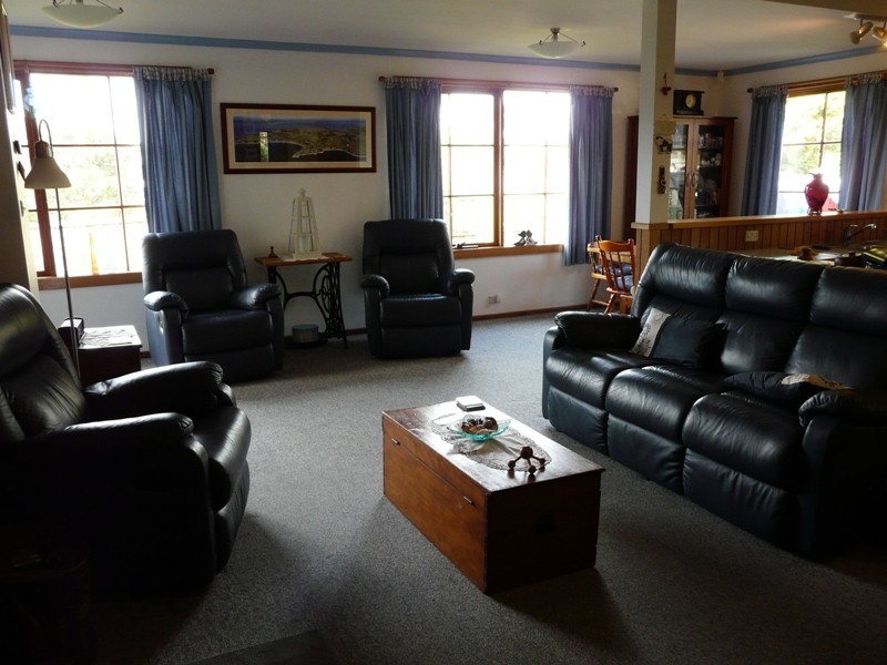 61 Main Road, Claremont TAS 7011