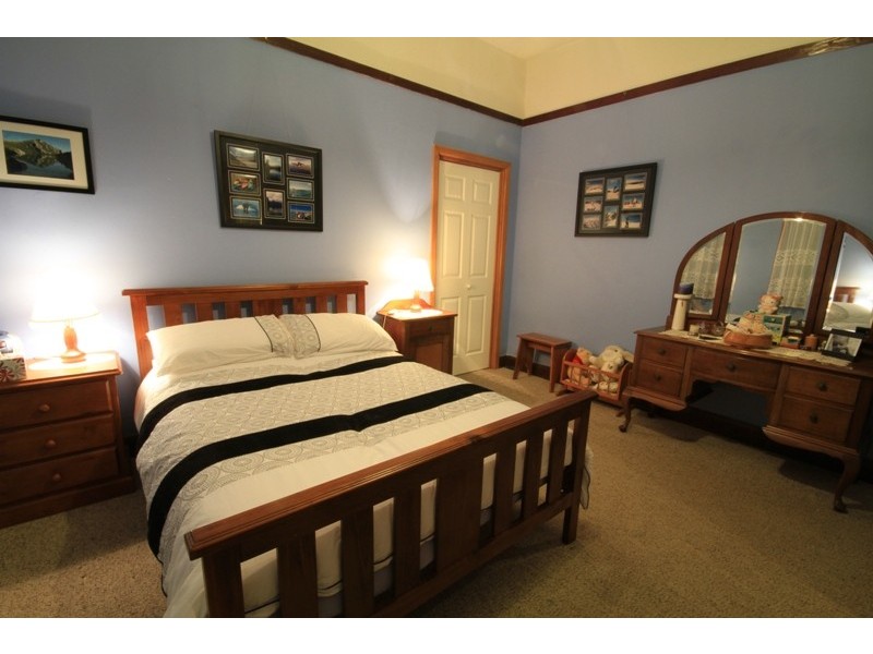 61 Main Road, Claremont TAS 7011