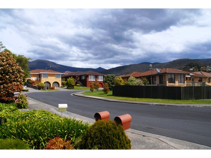 2/29 Walgett Place, Glenorchy TAS 7010