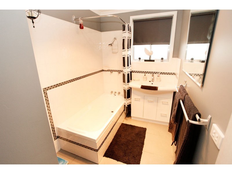 6 Walker Cres, Bridgewater TAS 7030