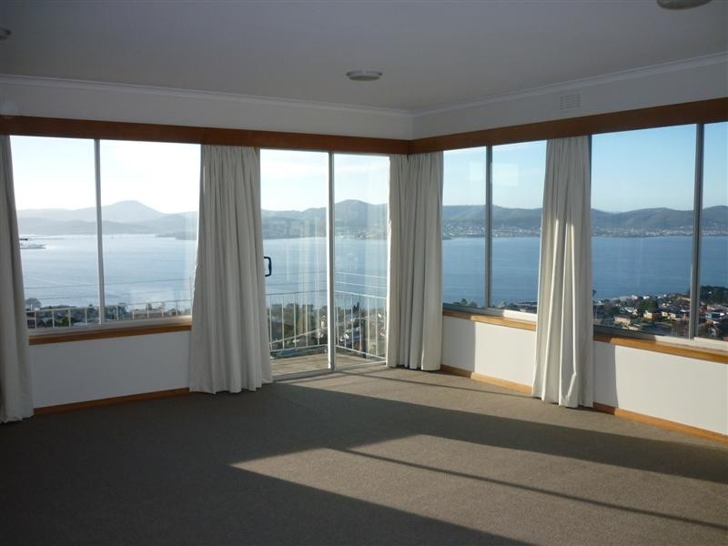 15 Ascot Avenue, Sandy Bay TAS 7005