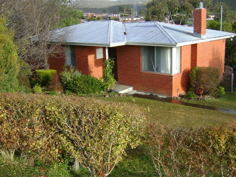 18 Dickson Street, Glenorchy TAS 7010