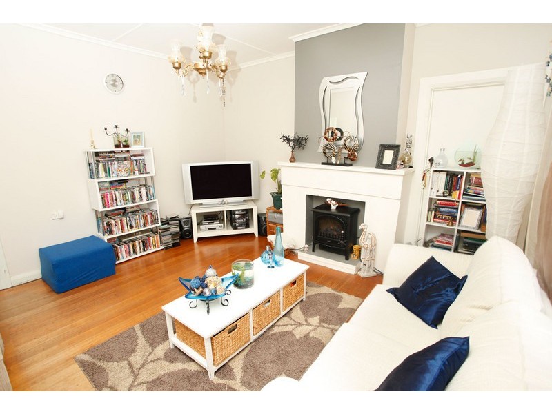 16 Wrights Avenue, Glenorchy TAS 7010