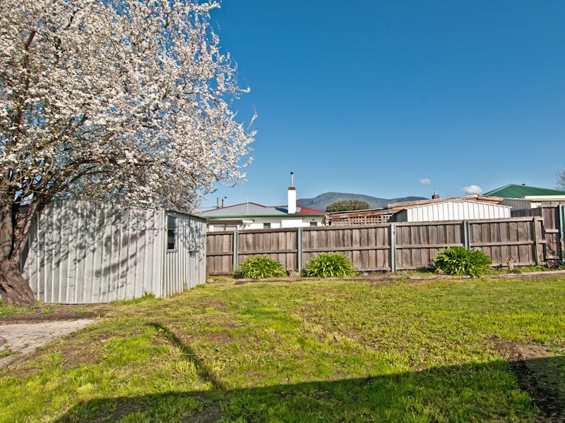 18 Culloden Avenue, Lutana TAS 7009