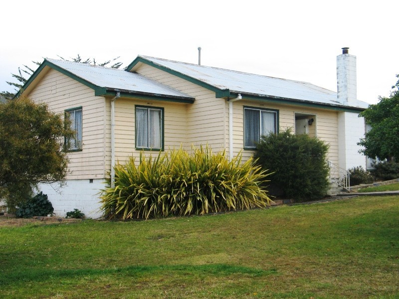 18 Norman Circle, Glenorchy TAS 7010