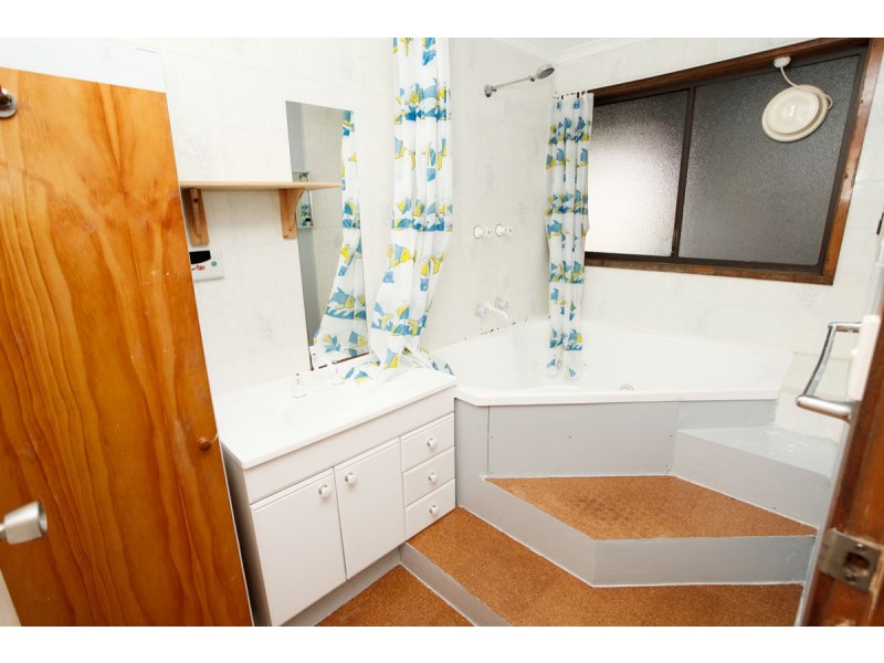 1 Russell Road, Claremont TAS 7011