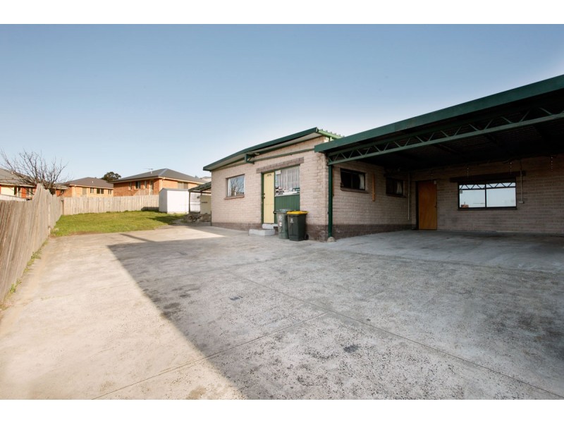 1 Russell Road, Claremont TAS 7011