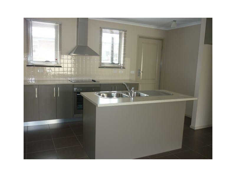 1/60 Mariah Crescent, Oakdowns TAS 7019