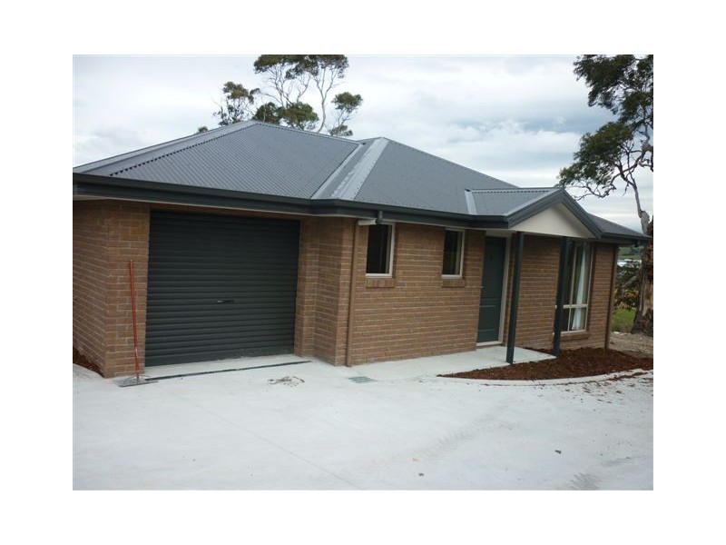 2/60 Mariah Crescent, Oakdowns TAS 7019