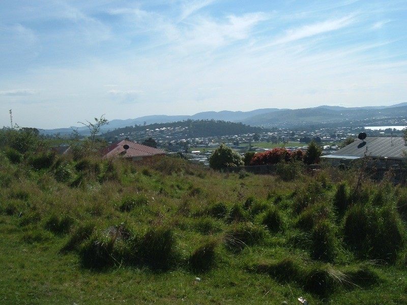 Claremont TAS 7011