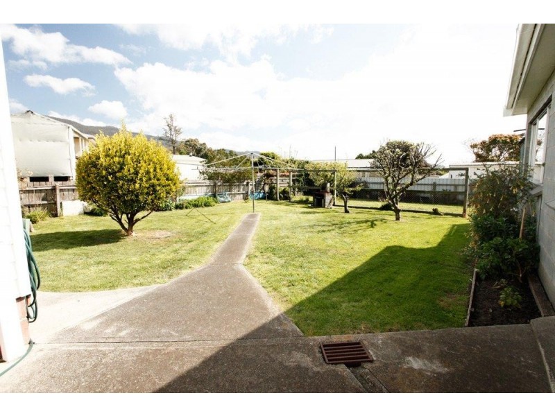 18 Tooma Ave, Berriedale TAS 7011