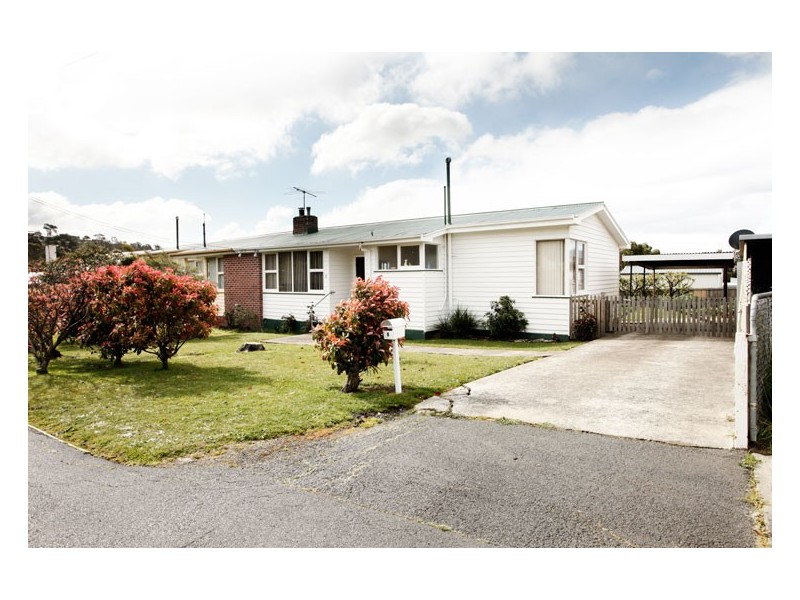 8 Mareka Street, Berriedale TAS 7011