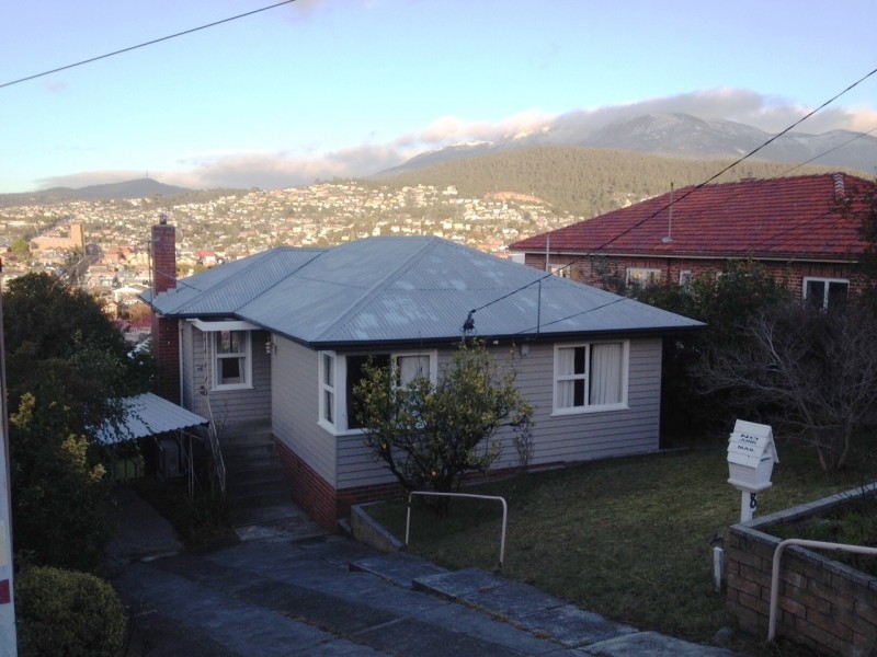 8 Allambee Crescent, Glebe TAS 7000
