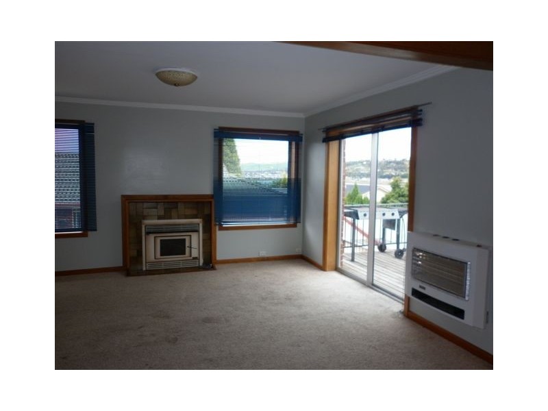 4/31 Bournville Crescent, Claremont TAS 7011