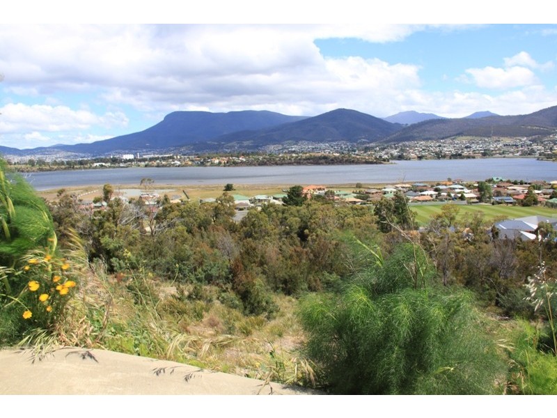 32 Grevillea Ave, Old Beach TAS 7017