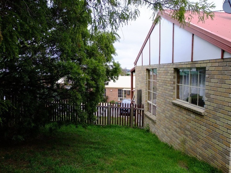 Claremont TAS 7011