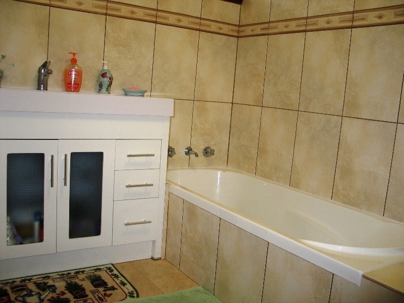 Collinsvale TAS 7012