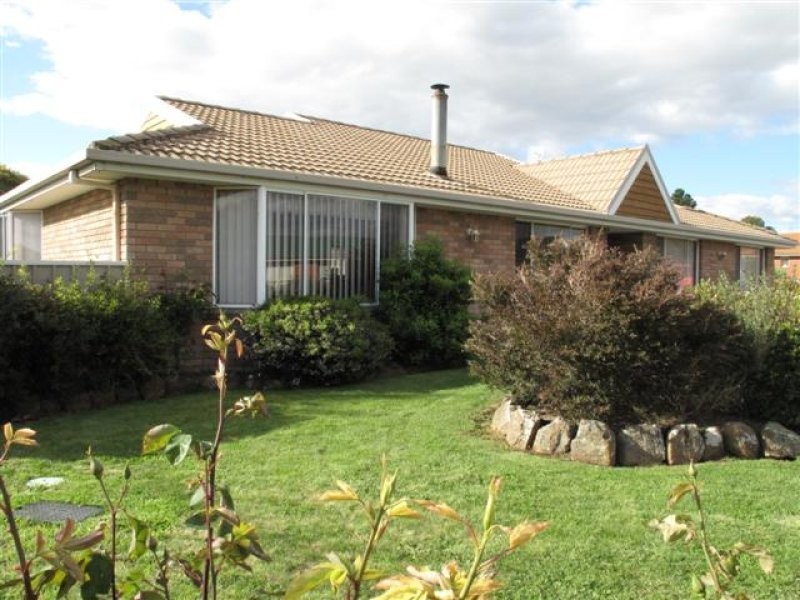 2 Devenish Drive, Sorell TAS 7172