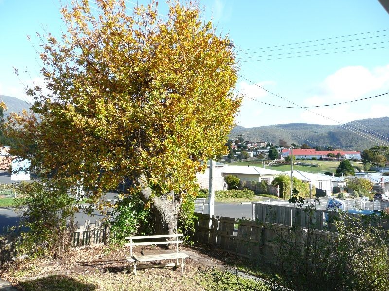 13 Ashbourne Grove, West Moonah TAS 7009