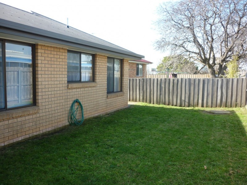 2/58 Grove Road, Glenorchy TAS 7010