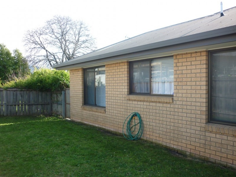 2/58 Grove Road, Glenorchy TAS 7010