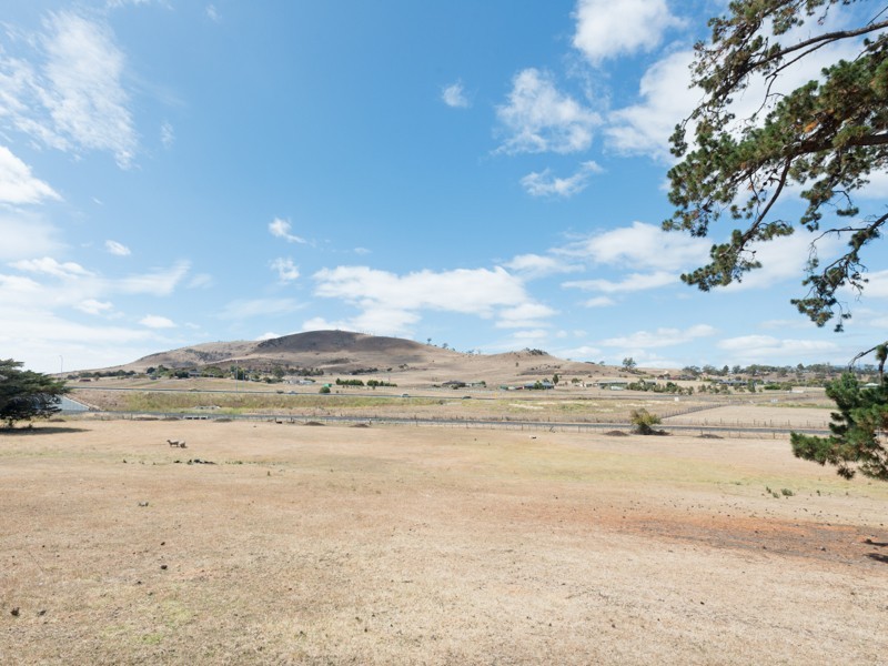 18 Derwent Street, Brighton TAS 7030