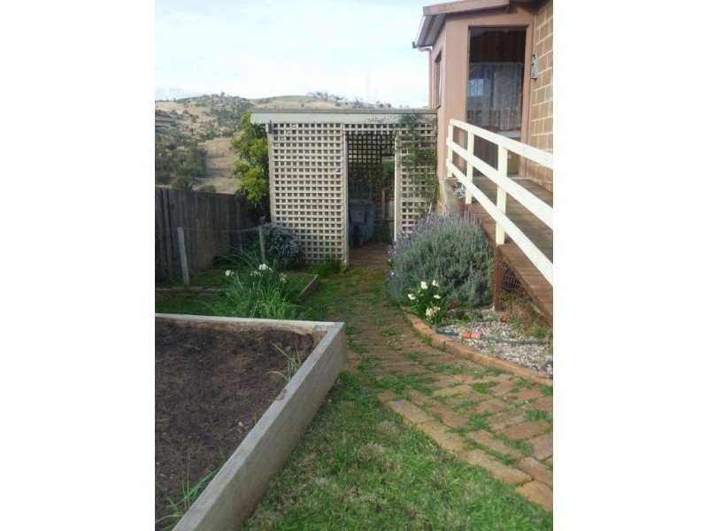 Bridgewater TAS 7030