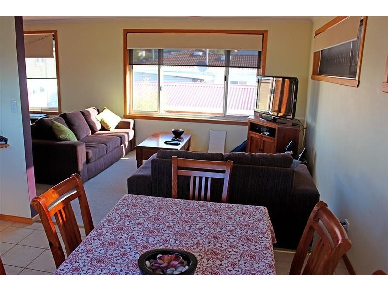 2/35 Brent Street, Glenorchy TAS 7010