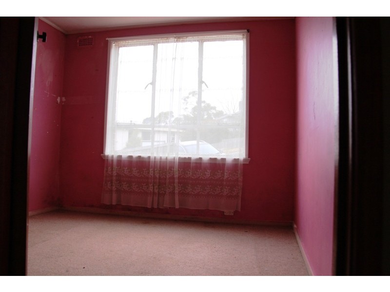 2 Spring Street, Claremont TAS 7011