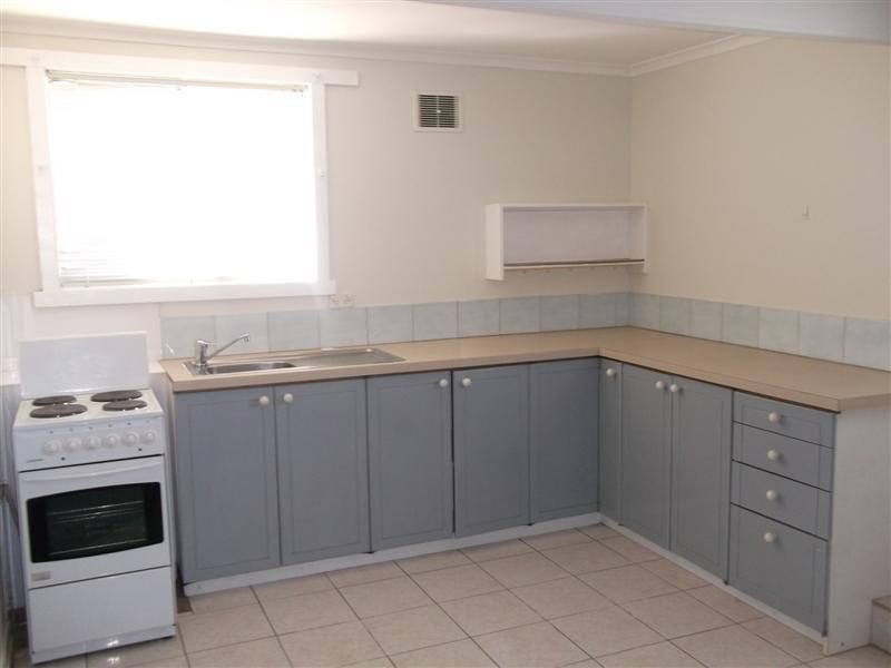 2/14a Hilton Rd, Claremont TAS 7011