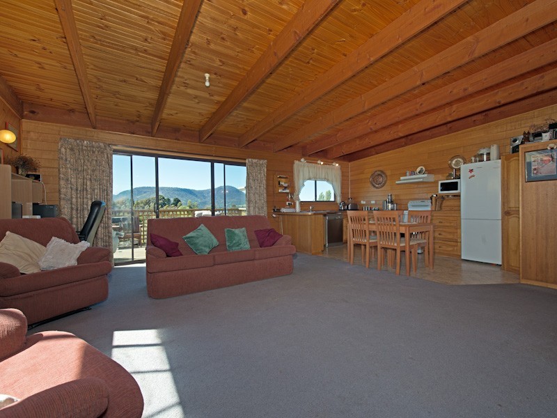 123 Main Road, Austins Ferry TAS 7011