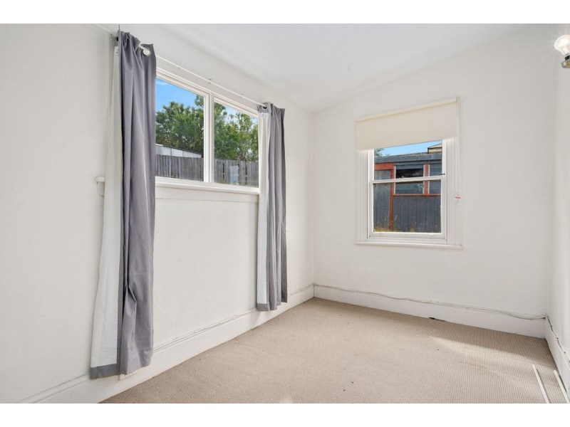 204 East Derwent Highway, Lindisfarne TAS 7015