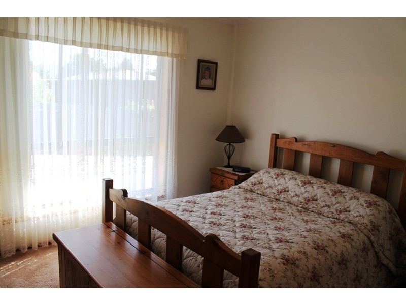 1/3b Shenstone Place, Montrose TAS 7010