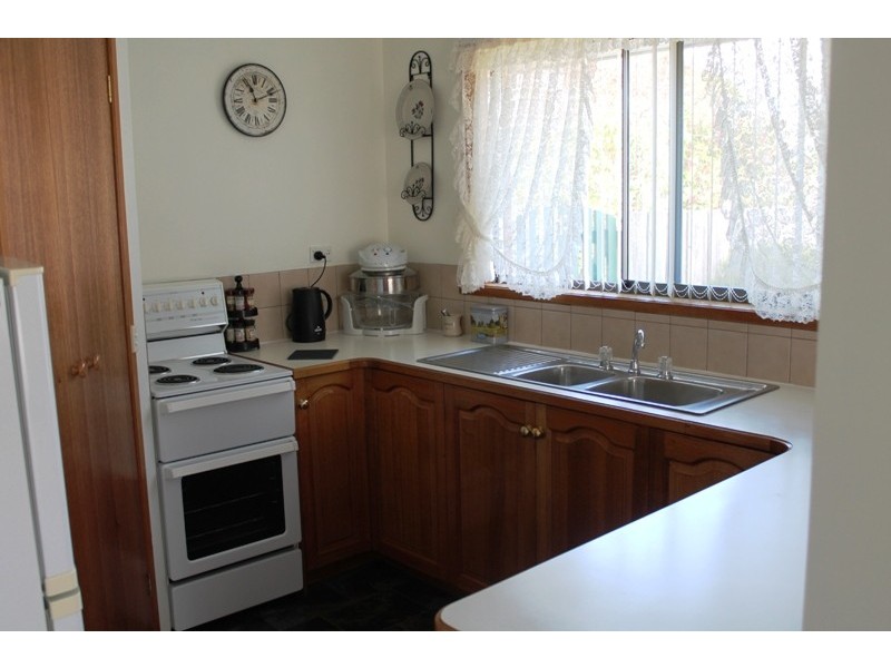 1/3b Shenstone Place, Montrose TAS 7010