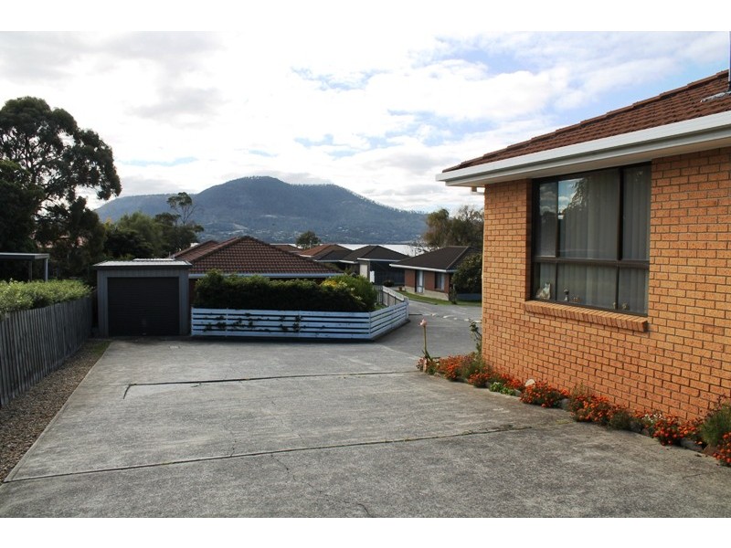 1/3b Shenstone Place, Montrose TAS 7010