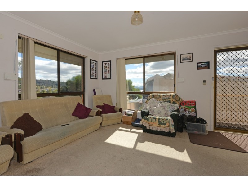 2/1 Aquila Street, Glenorchy TAS 7010