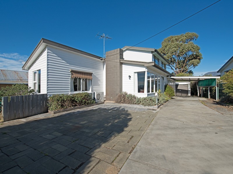 13 Maroni Rd, Berriedale TAS 7011