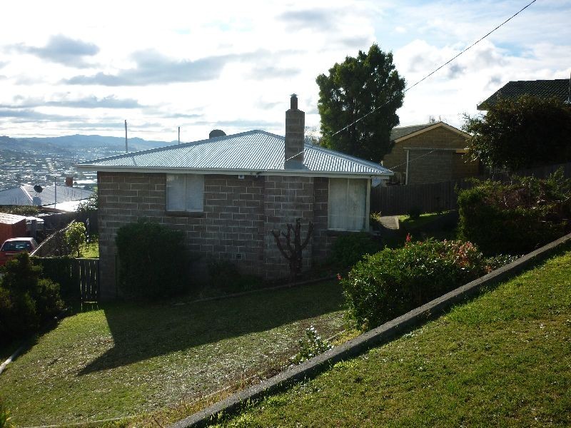 5 Hudson Crescent, Glenorchy TAS 7010