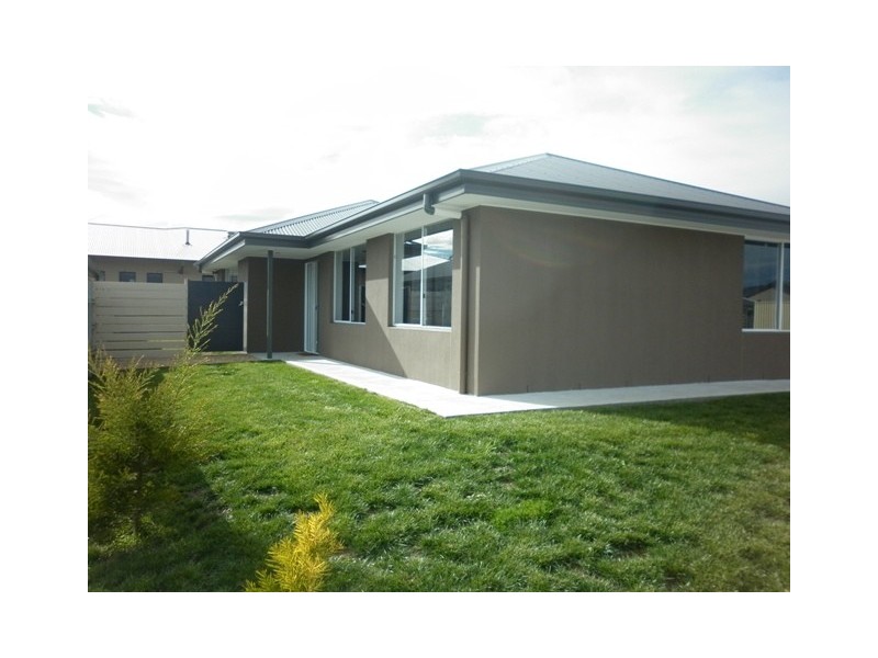 6/35 Jubilee Street, Brighton TAS 7030