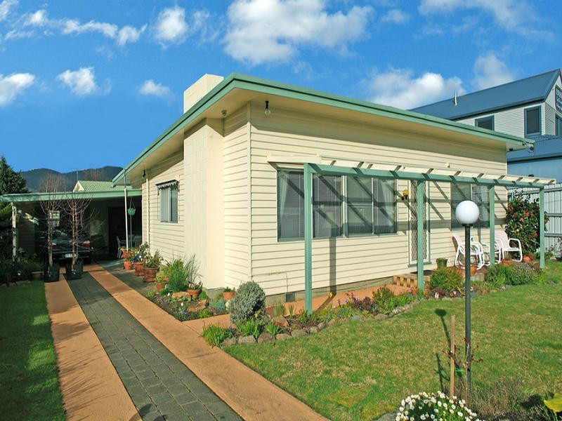 2 Esplanade, Orford TAS 7190