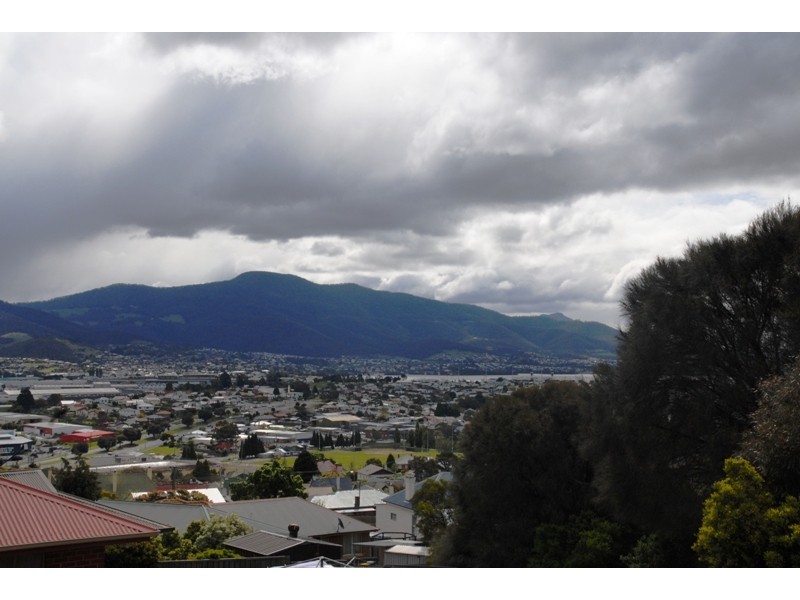 2/24 Harlow Rd, Lutana TAS 7009