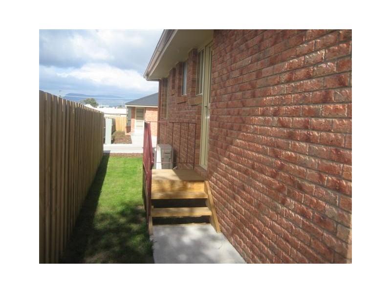1/9 Henry Street, Brighton TAS 7030